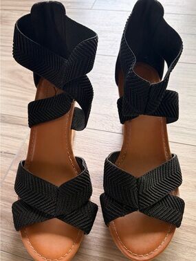 Y-Not? Black Cork Wedge Sandals Size 8.5M